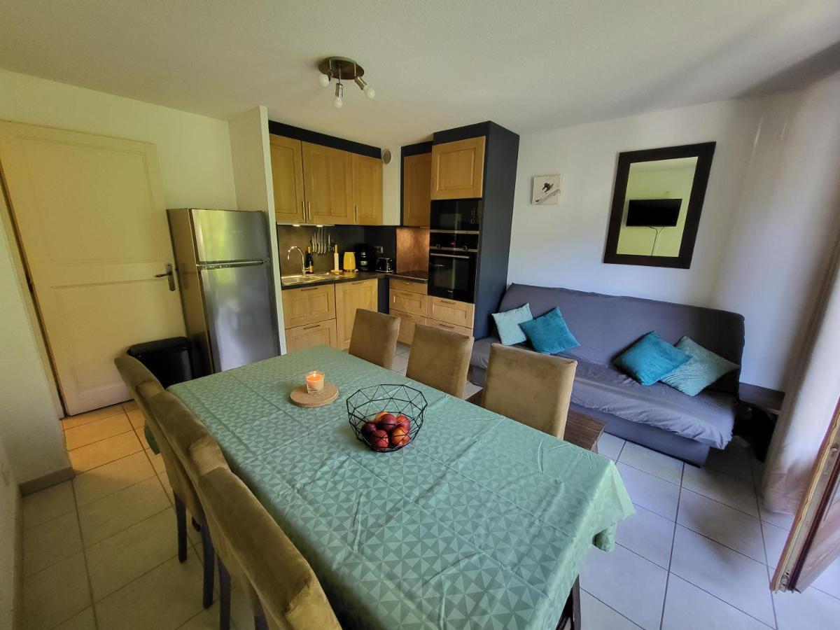 Appartement Dans Chalet Avec Piscine Couverte Saint-Gervais-les-Bains Bagian luar foto